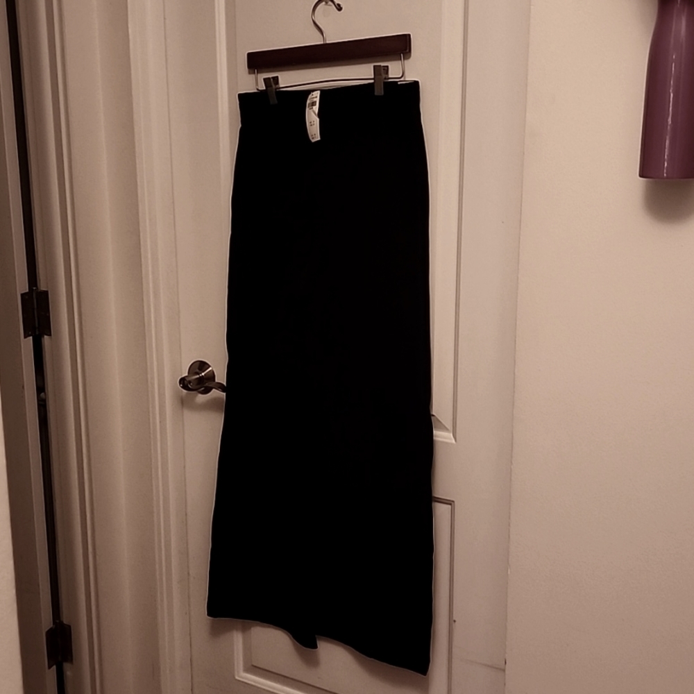 NWT A&F Yoga Pants, Size M, Black